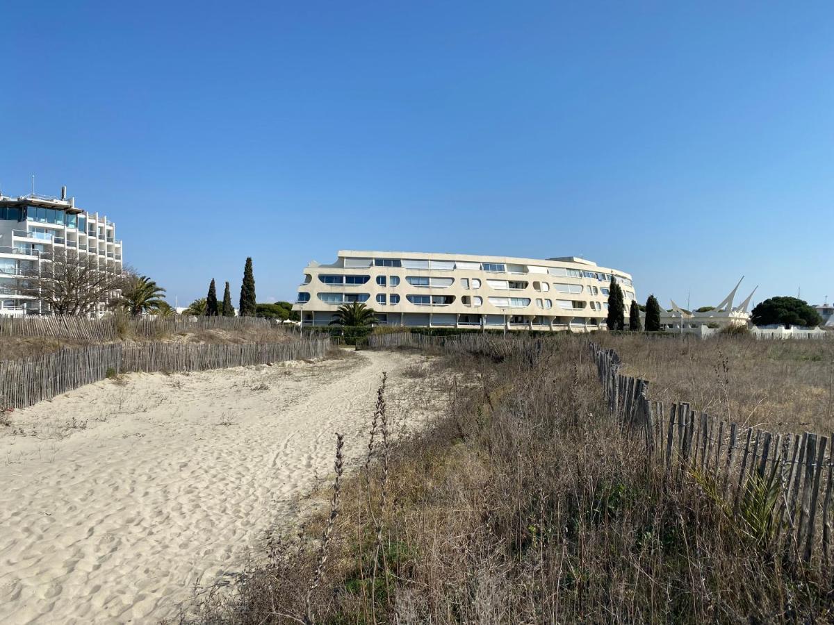 Studio Front De Mer Avec Vue Mer Panoramique ! Le Grau-du-Roi Luaran gambar
